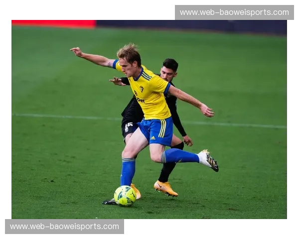 B组积分榜日本暂居榜首 中日韩台四队混战出线悬念持续